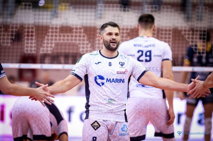 PALLAVOLO SUPERLEGA: CATANIA-CISTERNA 3-1