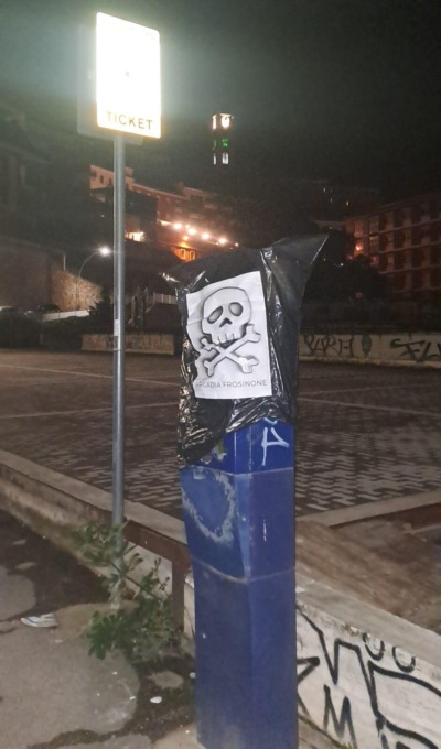 FROSINONE: STRISCE BLU, LA PROTESTA