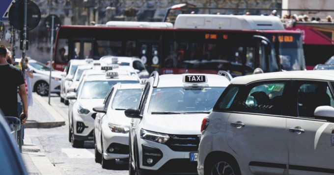 ROMA: LICENZE TAXI, L’INCONTRO
