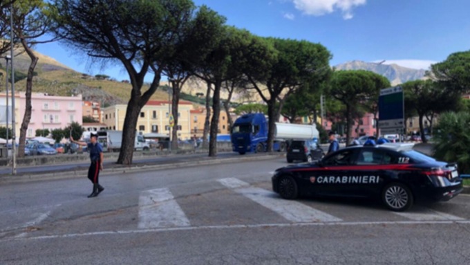FORMIA: VIAGGIANO SU UNA BICICLETTA RUBATA, DENUNCIATI