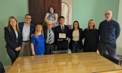 FONDI: PREMIATO IN COMUNE LO STUDENTE DI FAZIO