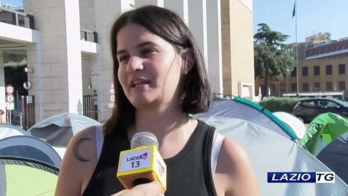 ROMA: CARO AFFITTI, ALLA SAPIENZA RESTANO LE TENDE