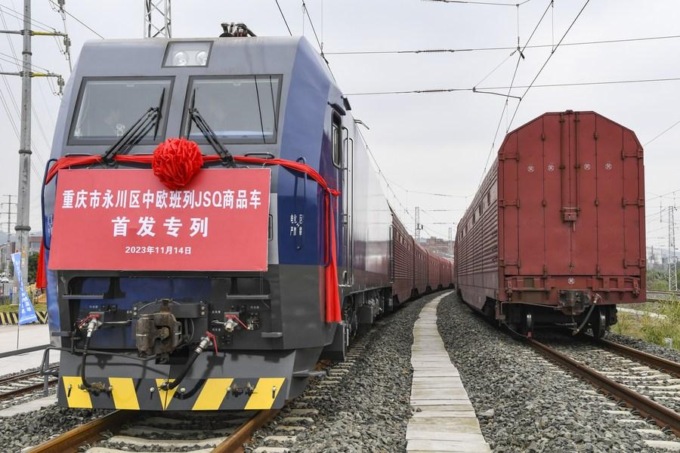 Cina: primo treno JSQ partito da Chongqing alla volta dell’Europa (1)