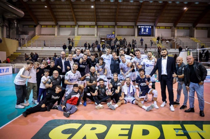 PALLAVOLO SUPERLEGA: CISTERNA-TARANTO 3-2