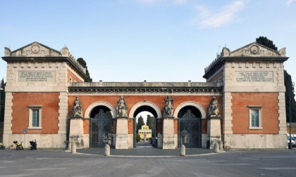ROMA: CIMITERI, ILLUSTRATI I LAVORI