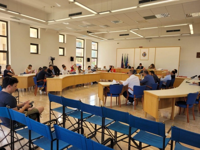 FONDI: DOMANI POMERIGGIO IL CONSIGLIO COMUNALE