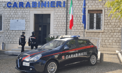 CASSINO: PICCHIA LA COMPAGNA DAVANTI AI FIGLI