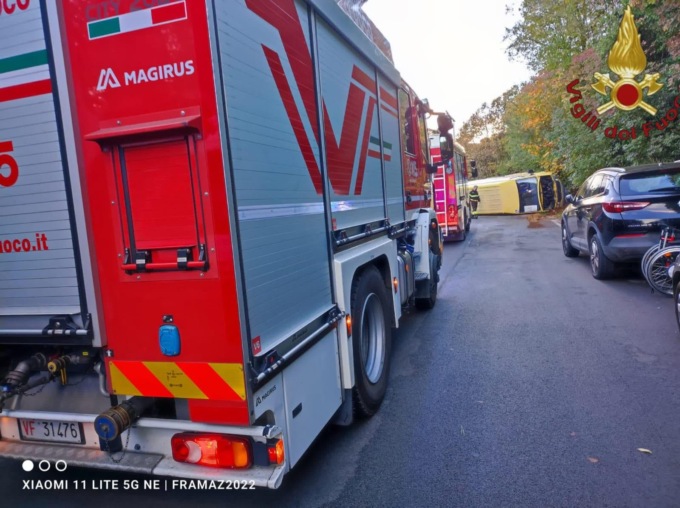 ROCCA DI PAPA: SCUOLABUS FUORI STRADA, TRE BAMBINI FERITI