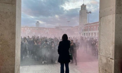 FEMMINICIDI: STUDENTI E MOVIMENTI IN PIAZZA