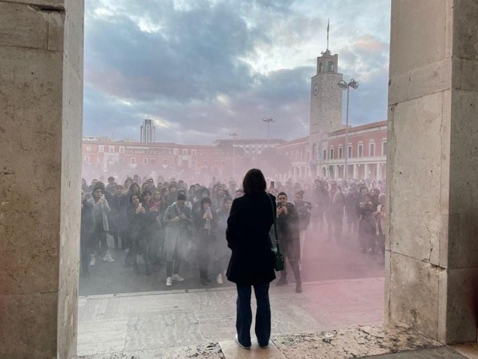 FEMMINICIDI: STUDENTI E MOVIMENTI IN PIAZZA