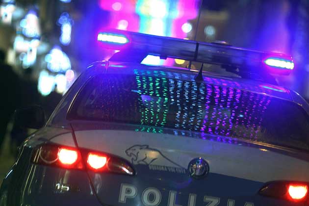 ROMA: ESTORSIONE E MINACCE AL MINIMARKET, ARRESTATO