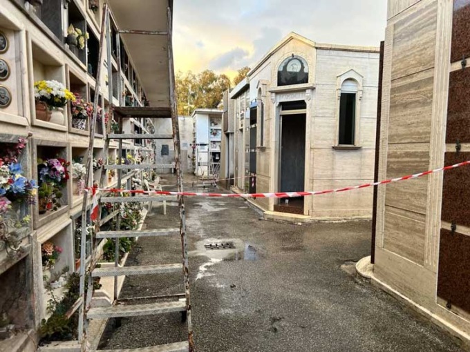 ANZIO: LEGATA E RAPINATA, DUE FERMI