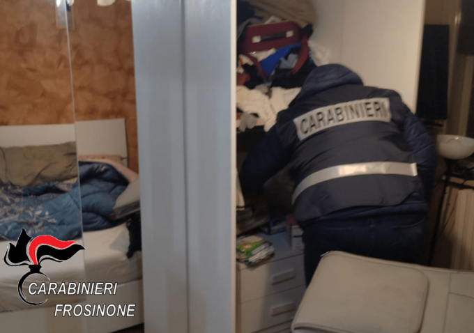 SORA: DROGA IN AUTO, ARRESTATA UNA COPPIA