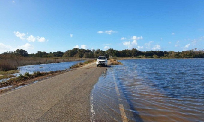 SABAUDIA: MALTEMPO , ESONDA IL LAGO DI CAPROLACE