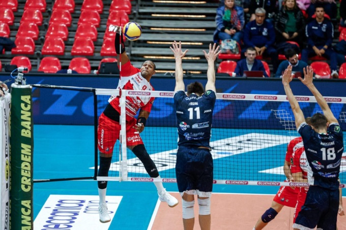 PALLAVOLO SUPERLEGA: CISTERNA SCONFITTA A PIACENZA 3 A 1