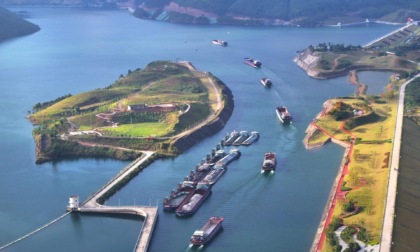 Cina: Guangxi, panorama della gola di Dateng (1)