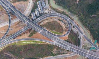 Cina: investimenti in strade e vie navigabili aumentano nei primi 10 mesi
