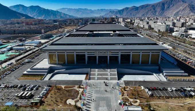 Cina: in funzione il gran teatro dello Xizang a Lhasa