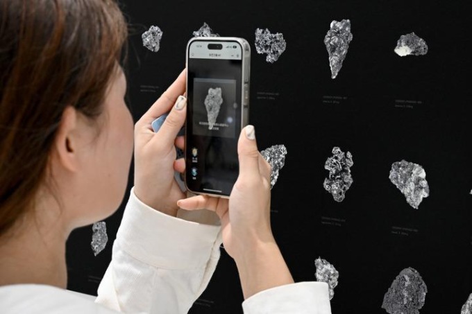 Cina: spedizioni telefoni cellulari, +19,7% a ottobre