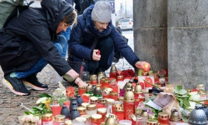 Repubblica Ceca: lutto per le vittime della sparatoria a Praga 