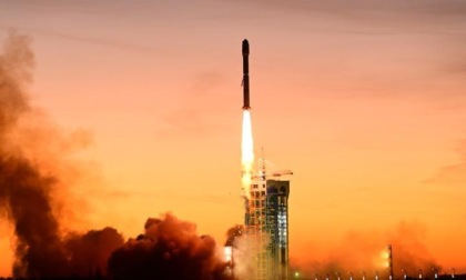 Cina: lanciato satellite di prova per tecnologie internet satellitare