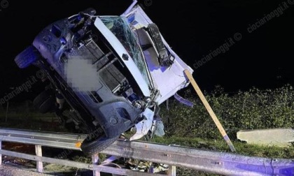 FERENTINO: FURGONE SI RIBALTA IN AUTOSTRADA, UN MORTO