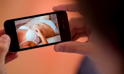 FROSINONE: DIFFONDE LE FOTO DI LEI NUDE PER VENDETTA