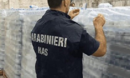 FROSINONE: SEQUESTRATE 4 MILA BOTTIGLIE DI ACQUA IN UN SUPERMERCATO