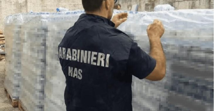 FROSINONE: SEQUESTRATE 4 MILA BOTTIGLIE DI ACQUA IN UN SUPERMERCATO