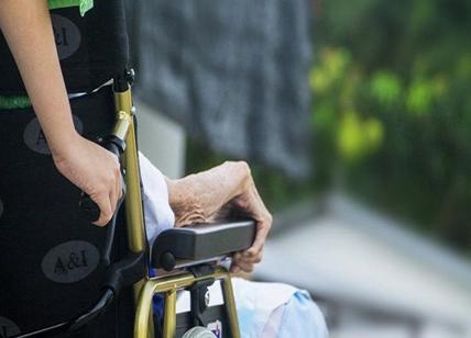 LATINA: ANZIANI E DISABILI PICCHIATI NELLA RSA