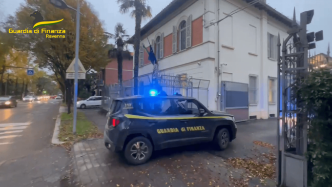 ROMA: TRUFFA CON I FONDI EUROPEI, QUATTRO ARRESTI