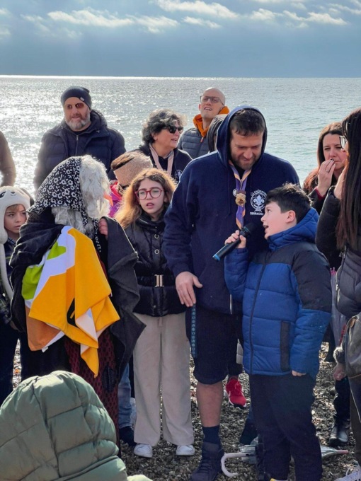 TERRACINA: REALIZZATA UNA CALZA LUNGA OLTRE 96 METRI