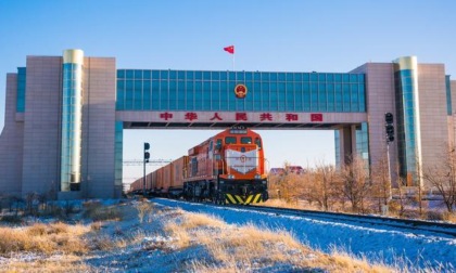Porto terrestre Erenhot gestisce 3.294 treni merci Cina-Europa nel 2023