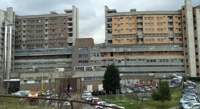 VITERBO: ACCOLTELLATO IN CASA, SI INDAGA PER OMICIDIO