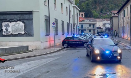 Si uccide gettandosi dal cavalcavia della superstrada Sora-Cassino