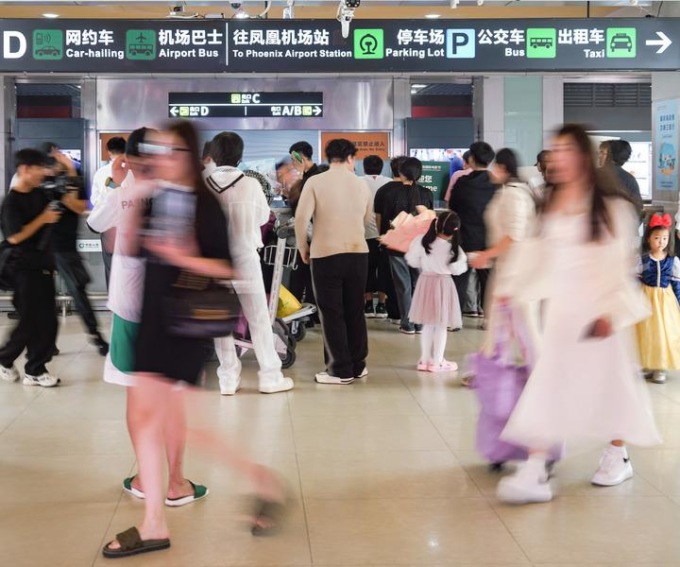 Numero passeggeri aeroporti in Cina continentale aumenta nel 2023