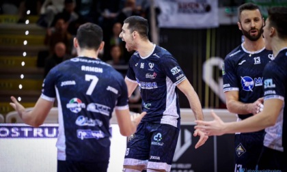 PALLAVOLO SUPERLEGA: MILANO-CISTERNA 3-0