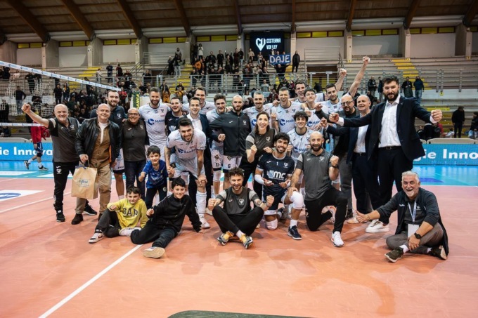 PALLAVOLO SUPERLEGA: CISTERNA-PIACENZA 3-1