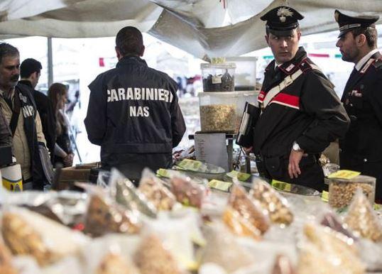 LATINA: MERCATO, CONTROLLI E SEQUESTRI NEL NAS