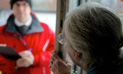 Truffe agli anziani, torna il piano "Non fidarsi è meglio"