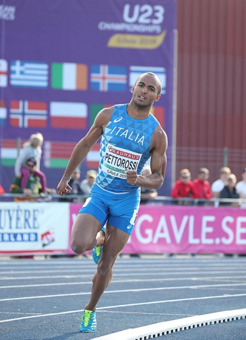 FIUMICINO: VALIGIA SOSPETTA, C’ERANO LE MEDAGLIE DI UN ATLETA