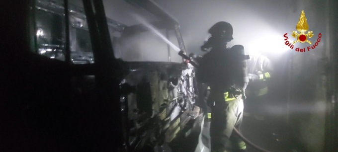 SABAUDIA: INCENDIO NELL’AZIENDA METALMECCANICA