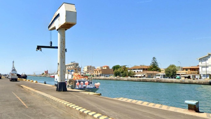 FIUMICINO: RITROVATO IL CADAVERE DI UNA DONNA NEL PORTO