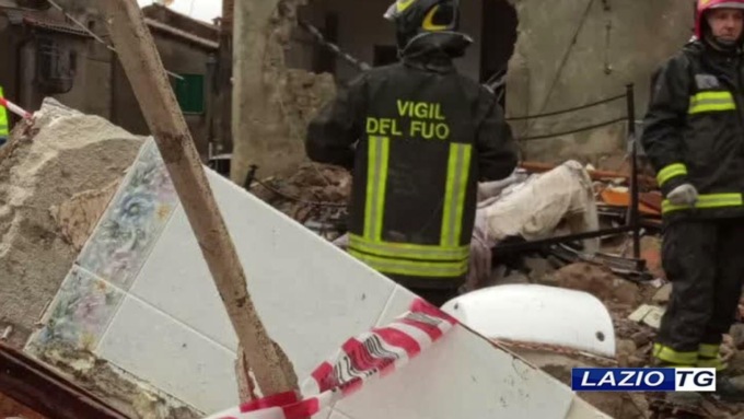 CANALE MONTERANO: PALAZZINA ESPLOSA, SI INDAGA SULLE CAUSE