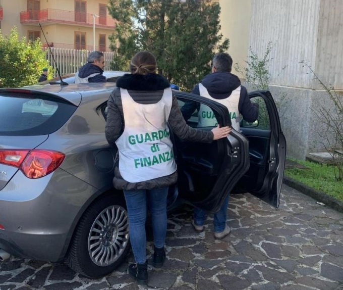 LADISPOLI: FALLIMENTO PILOTATO, IL SEQUESTRO