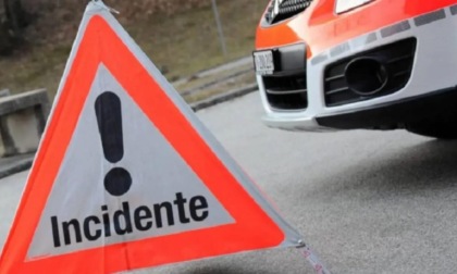 APRILIA: CICLISTA INVESTITO E UCCISO DA UN'AUTO, GRAVE ANCHE IL CONDUCENTE