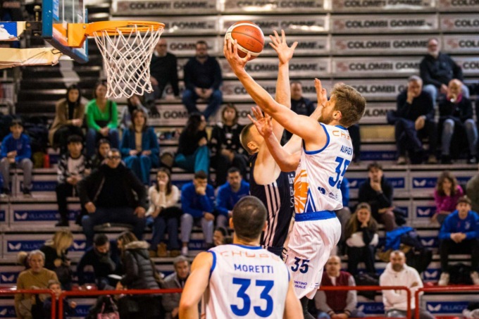 BASKET: SERIE A2, LATINA CREDE ANCORA NELLA SALVEZZA