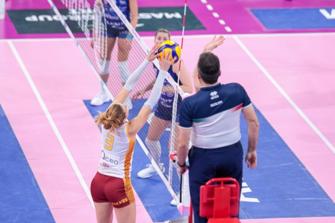 PALLAVOLO A1 FEMMINILE: COPPA ITALIA, ROMA ELIMINATA DA MILANO