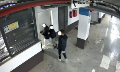 FONDI: VANDALI AL PARCHEGGIO, CHIUSURA DAL 15 GENNAIO