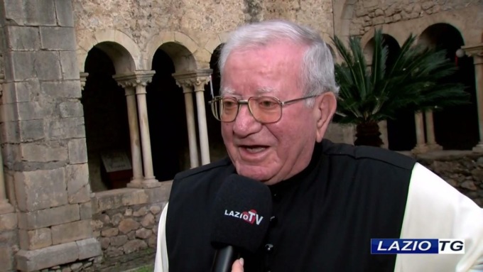 SERMONETA: ABBAZIA DI VALVISCIOLO, LA TRADIZIONALE INFIORATA